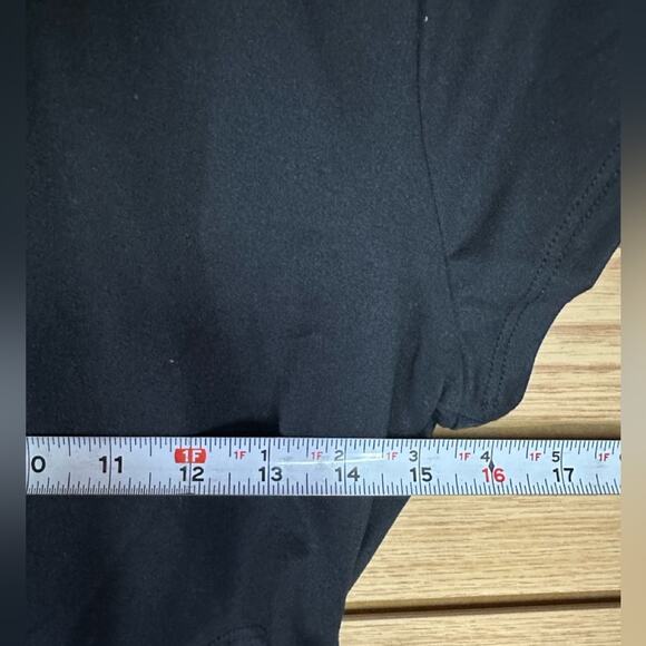 NWT Julia by Love J Motorcycle Crop Top Graphic Tee Juniors XL NWT - Picture 4 of 4